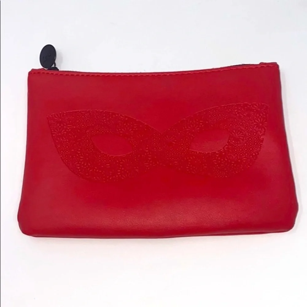 Ipsy Red Embossed Cat Eye Mask Makeup‎ Bag
